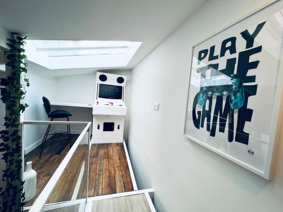 Unique Loft Apartment Located 15 Minutes From The Champs Elysees サン・トゥアン エクステリア 写真