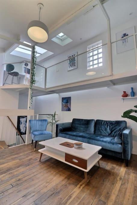 Unique Loft Apartment Located 15 Minutes From The Champs Elysees サン・トゥアン エクステリア 写真